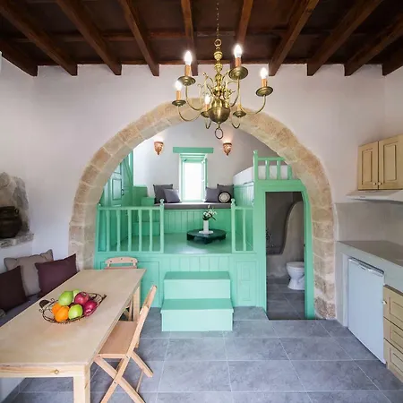 Hartso - Traditional Loft, Renovated Former Forge In Prázdninový dům Gennadi